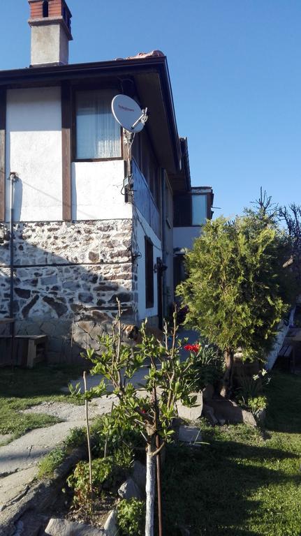 Semana Guesthouse Vrata Exteriér fotografie