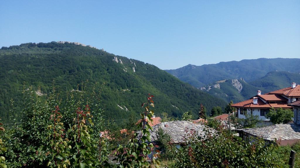 Semana Guesthouse Vrata Exteriér fotografie